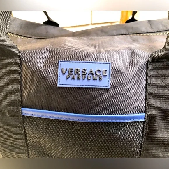 💥Moving to @the_bag_guy💥Versace Parfumes - Overnight Duffel Bag - Picture 3 of 11